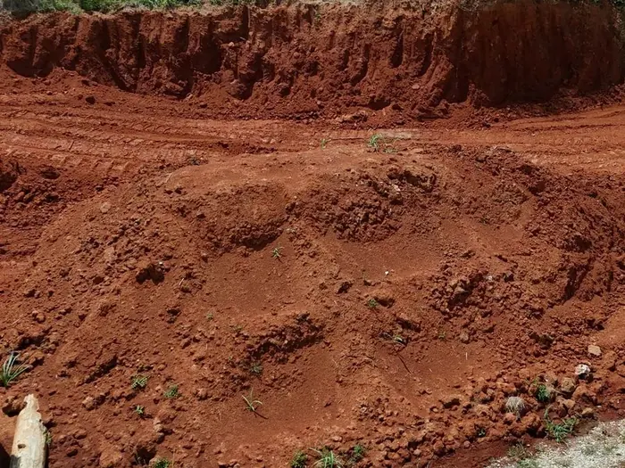 Red dirt for driveways and building pads